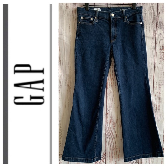 “Authentic Flare” Indigo Rinse Denim { Gap } - Picture 3 of 12